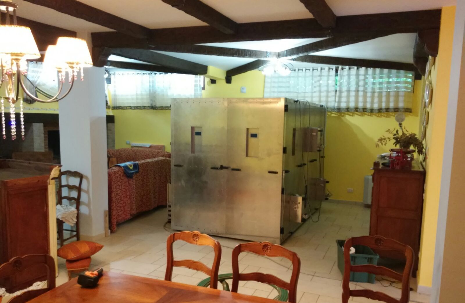 Trattamenti antitarlo a microonde microsystem® centro italiano ... Arredamento mobili antichi